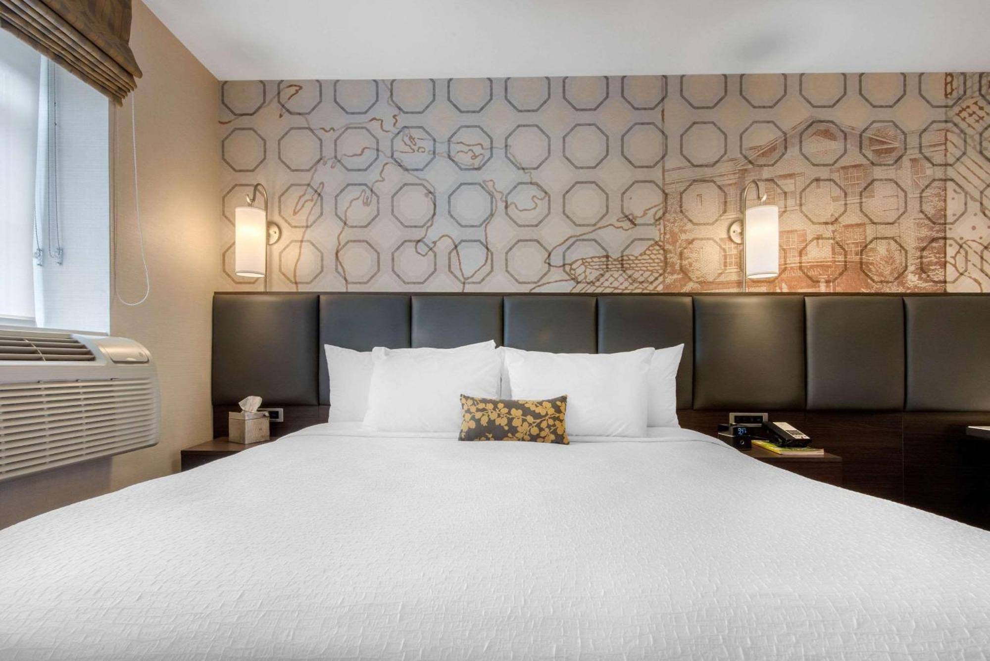 เดอะ ชองแปล็ง วอเตอร์ฟรอนต์ โฮเต็ล แอน แอสเซนด์ โฮเต็ล คอลเลคชั่น เมมเบอร์ Hotel โอริลเลีย ภายนอก รูปภาพ