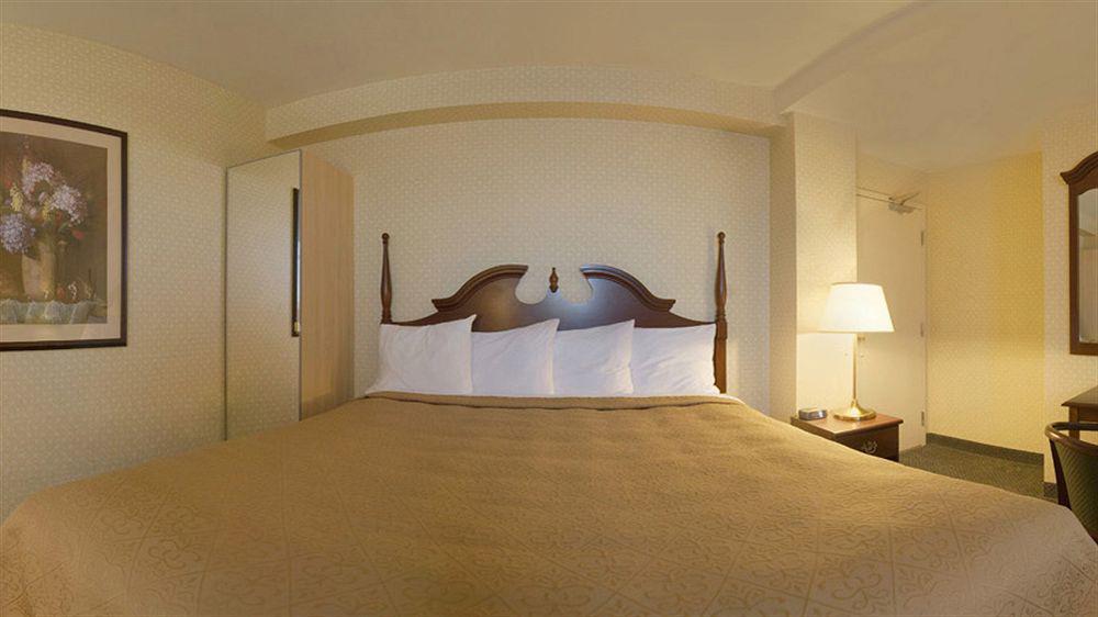 เดอะ ชองแปล็ง วอเตอร์ฟรอนต์ โฮเต็ล แอน แอสเซนด์ โฮเต็ล คอลเลคชั่น เมมเบอร์ Hotel โอริลเลีย ภายนอก รูปภาพ